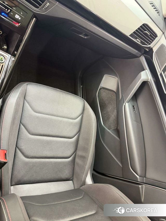 Volkswagen Tanyue 2022 Белый из Китая