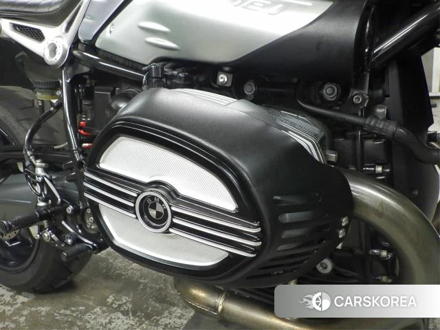 Engine photo