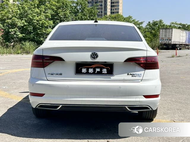 Volkswagen Sagitar 2022 Белый из Китая