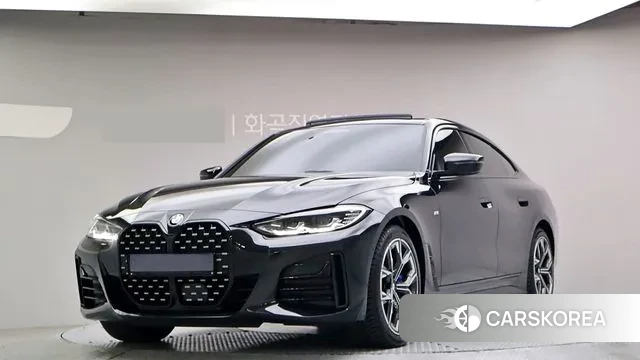 BMW 4 Series (G22) 2023 Черный из Кореи