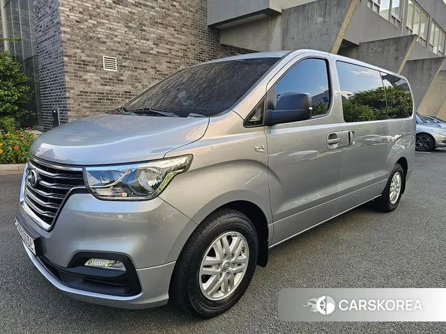 Hyundai The New Grand Starex 2019 Серебряный из Кореи