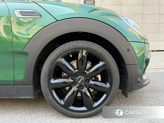 MINI CLUBMAN 2021 Зеленый из Китая