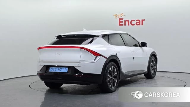 Kia EV6 2023 Белый из Кореи