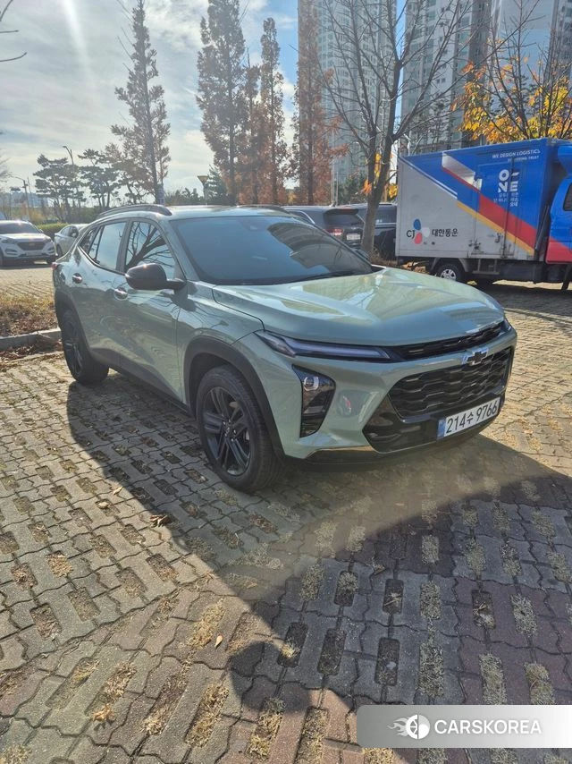 Chevrolet (GM Daewoo) Trax Crossover 2024 Синий нефрит из Кореи