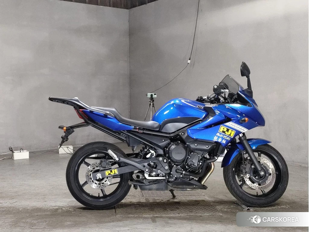 Проданный Yamaha XJ6 DIVERSION 2012 из Японии