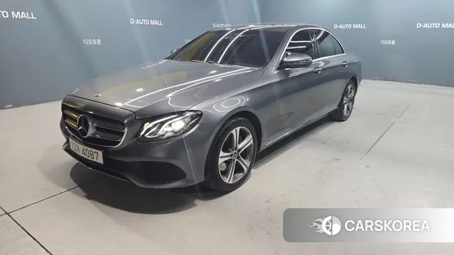 Mercedes-Benz E-Class W213 2019 Серый из Кореи