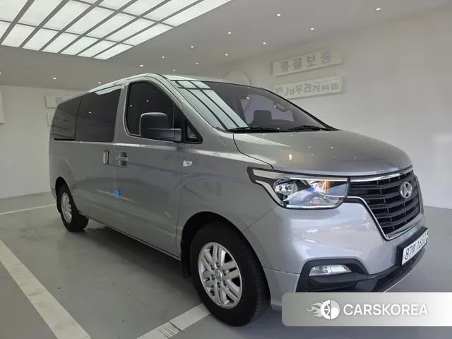 Hyundai The New Grand Starex 2019 Серебряный из Кореи