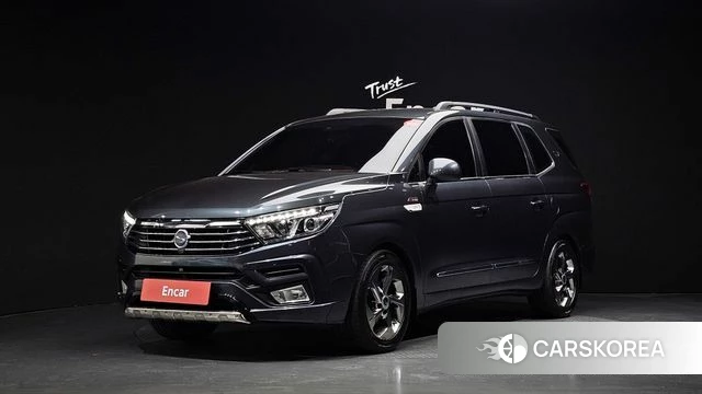 Ssangyong Korando Turismo 2018 Синий из Кореи