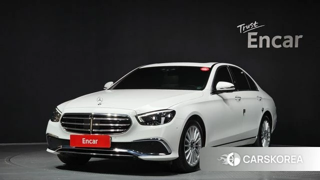 Mercedes-Benz E-Class W213 2023 Белый из Кореи