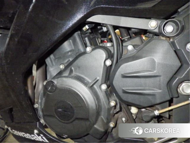 Engine photo