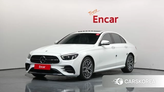 Mercedes-Benz E-Class W213 2022 Белый из Кореи