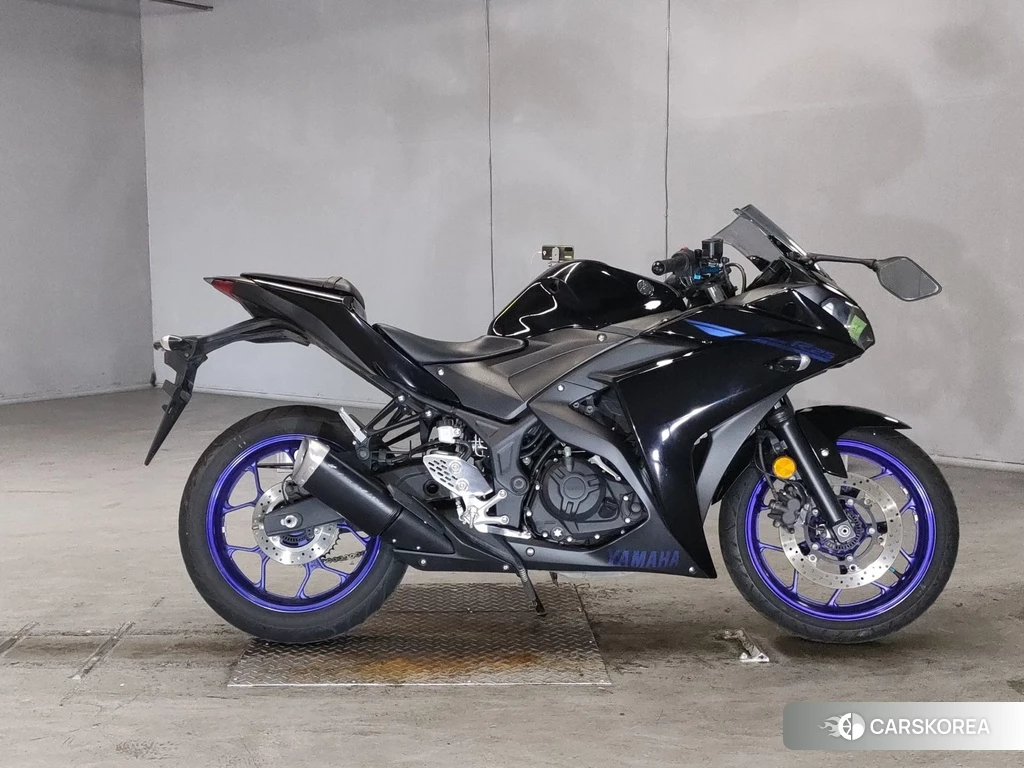 Проданный Yamaha YZF-R25 2015 из Японии