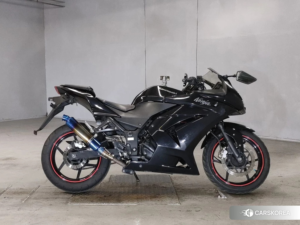 Проданный Kawasaki NINJA 250R id 4159020 из Японии