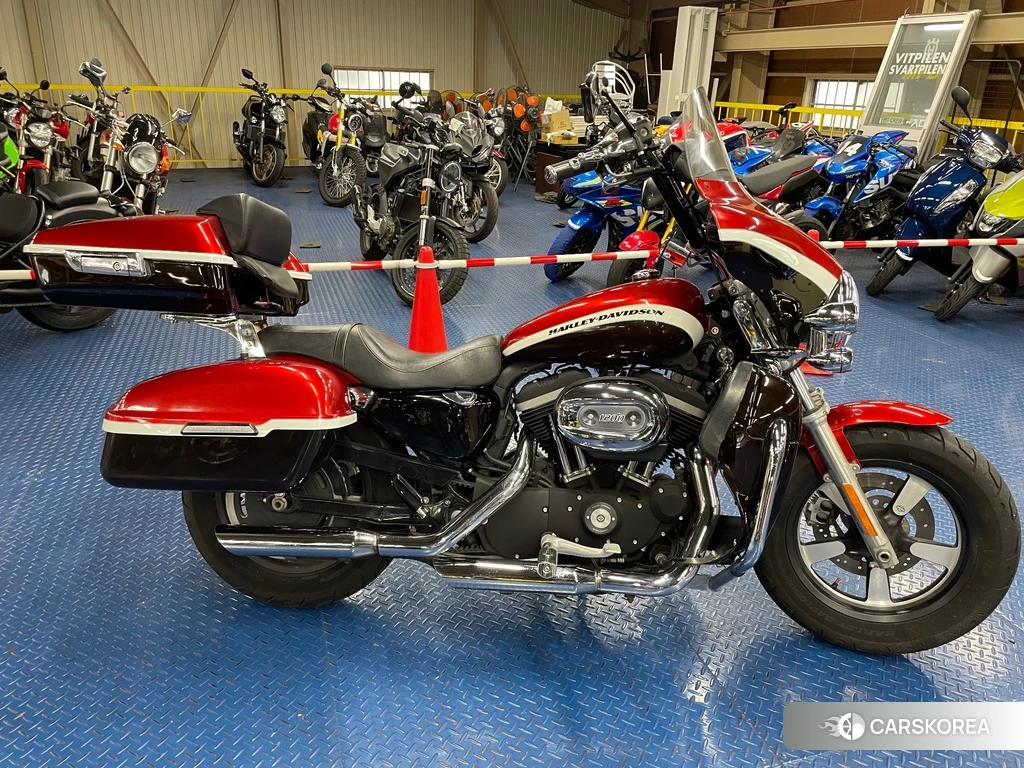 Проданный Harley-Davidson Sportster XL1200CA 2013 из Японии