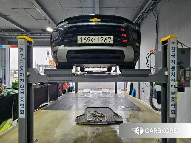 Chevrolet (GM Daewoo) Trailblazer 2022 Черный из Кореи