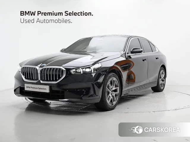 BMW 5 Series (G60) 2024 Черный из Кореи