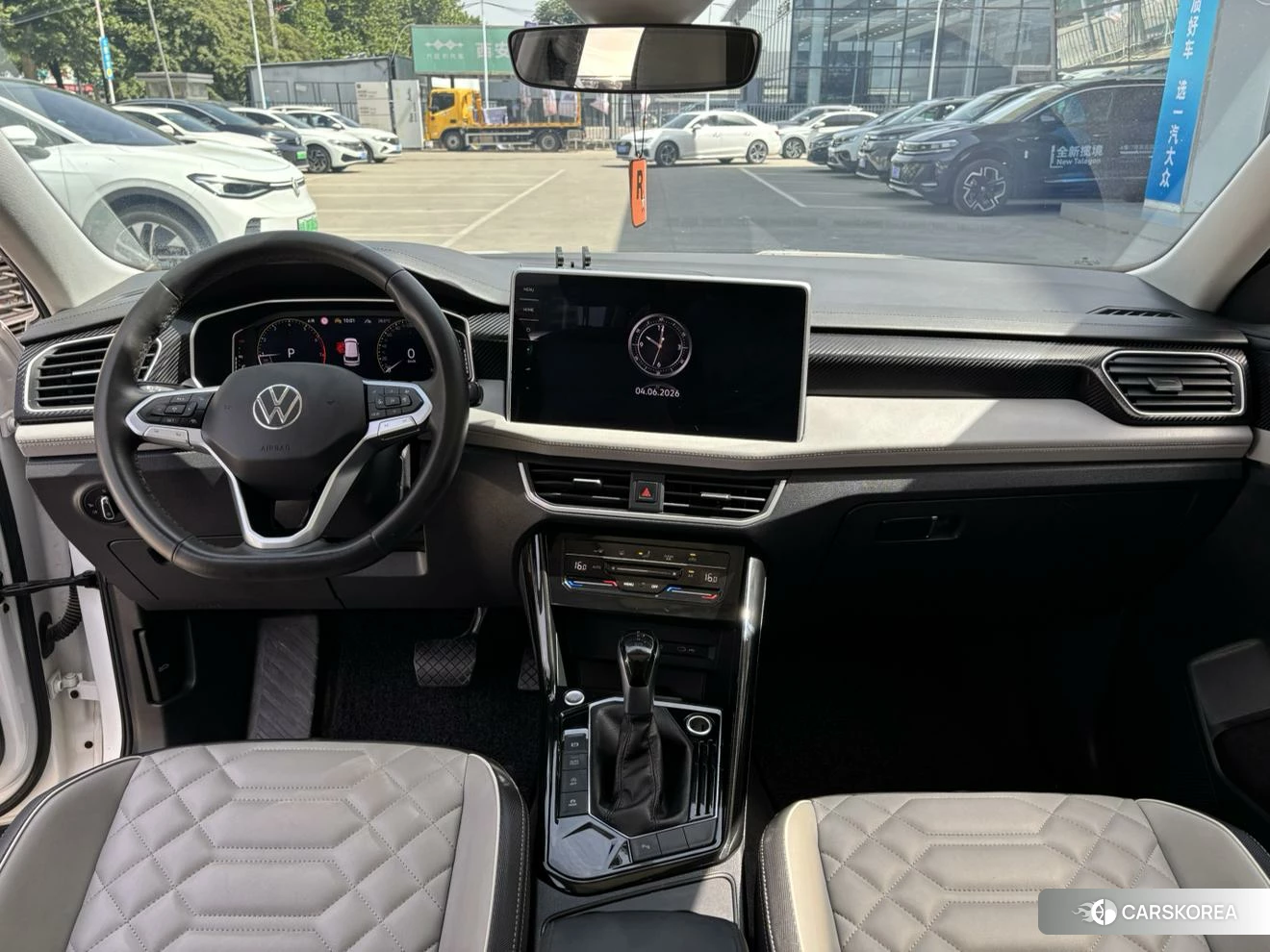 Volkswagen Tanyue 2023 Белый из Китая