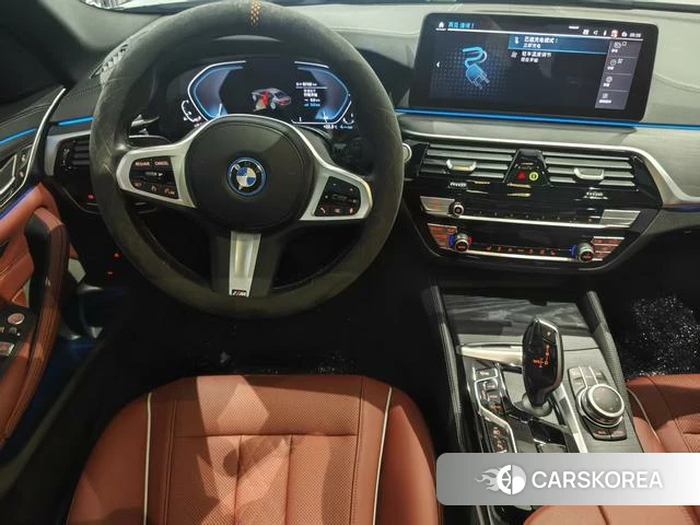 BMW 5 series PHEV 2022 Черный из Китая