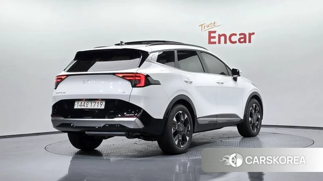 Kia The New Sportage 5th Generation Hybrid 2025 Белый из Кореи