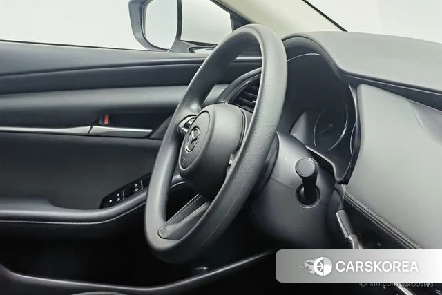 Mazda 3 Angkesaila 2022 Белый из Китая