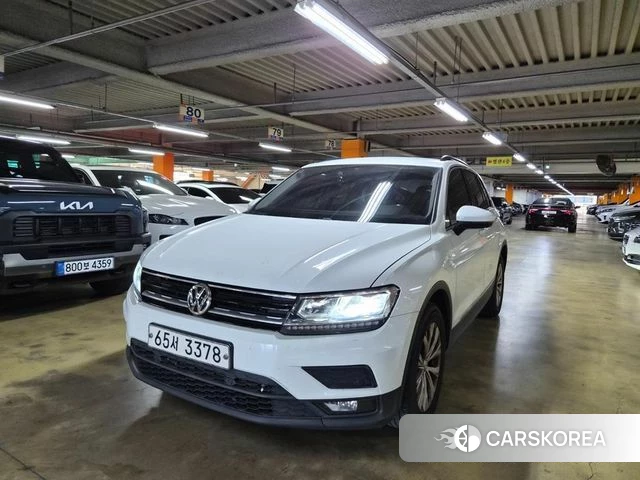 Volkswagen Tiguan second Generation 2018 Белый из Кореи