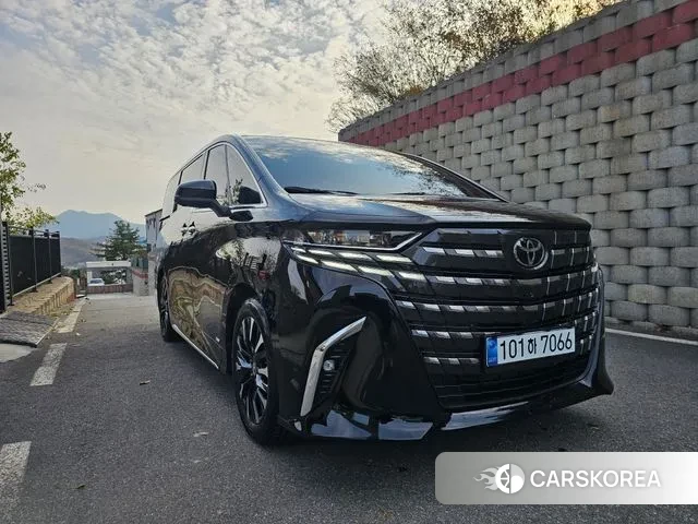 Toyota Alphard 4th Generation 2024 Черный из Кореи