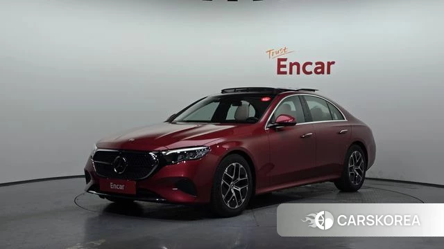 Mercedes-Benz E-Class W214 2025 Красный из Кореи