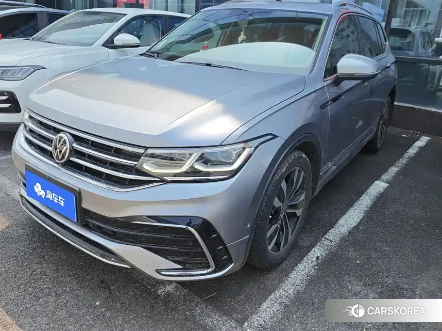 Volkswagen Tiguan L 2021 Silver/gray из Китая