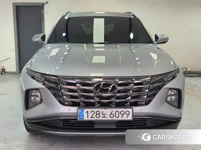 Hyundai Tucson Hybrid (NX4) 2021 Серебристо-серый из Кореи