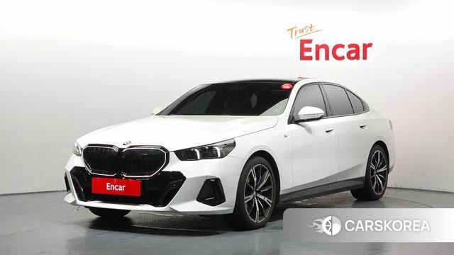 BMW 5 Series (G60) 2024 Белый из Кореи