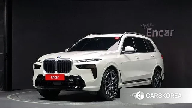BMW X7 (G07) 2023 Белый из Кореи
