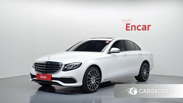 Mercedes-Benz E-Class W213 2020 Белый из Кореи