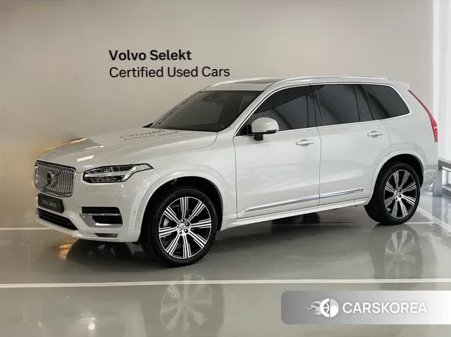 Volvo XC90 second Generation 2024 Белый из Кореи