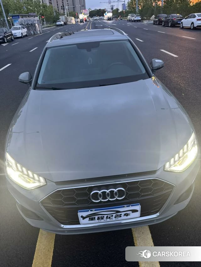 Audi A4 (import) 2021 Темно-серый из Китая