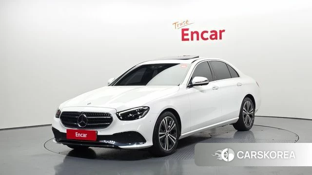 Mercedes-Benz E-Class W213 2022 Белый из Кореи