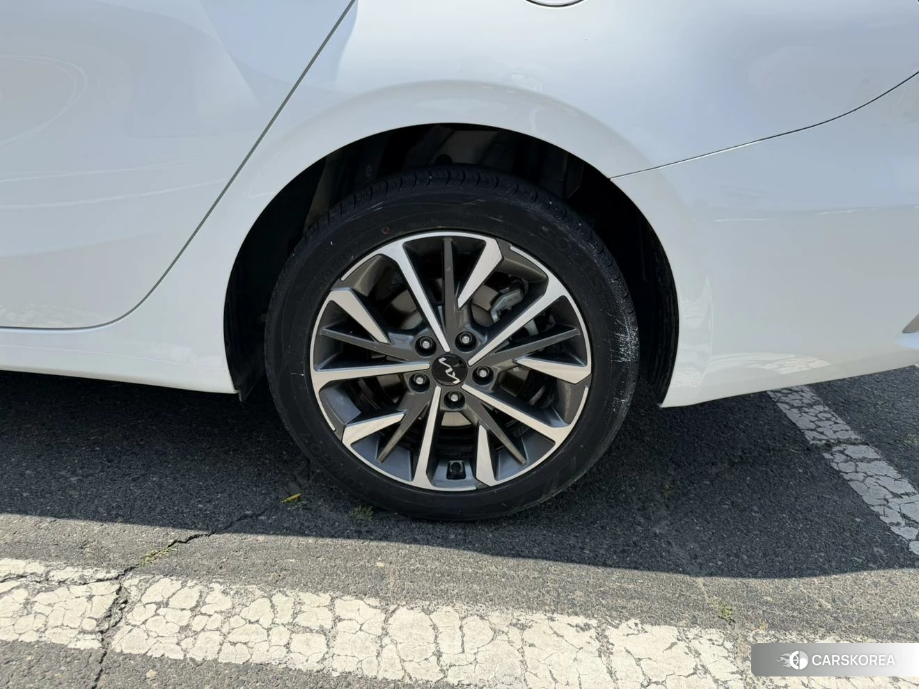 Kia K3 2021 Белый из Китая