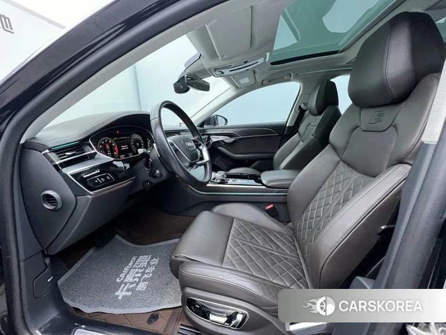 Audi A8 2021 Черный из Китая