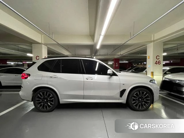 BMW X5 (G05) 2025 Белый из Кореи