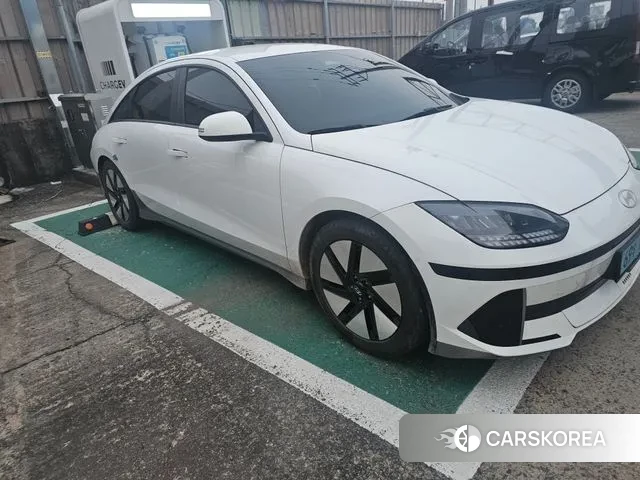 Hyundai Ionic 6 2022 Жемчужный цвет из Кореи