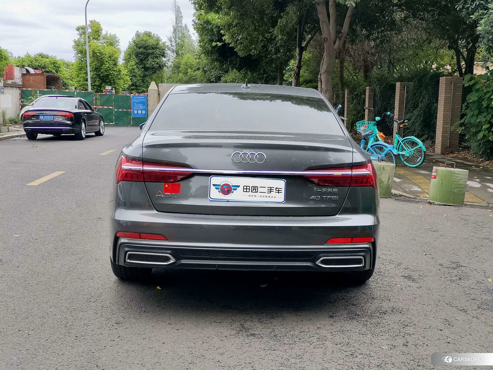 Audi A6L 2020 Темно-серый из Китая