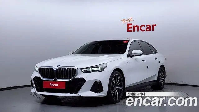 BMW 5 Series (G60) 2024 Белый из Кореи