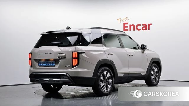 Ssangyong Torres EVX 2024 Жемчужный цвет из Кореи