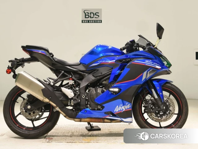 Kawasaki ZX-4R SE 2023 из Японии, фото 2