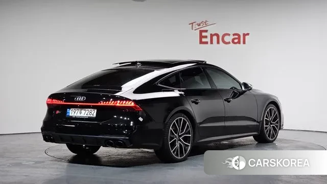 Audi S7 (4K) 2022 Черный из Кореи