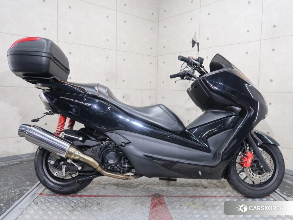 Проданный Honda FORZA 2013 из Японии