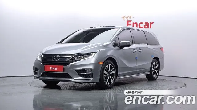 Honda Odyssey 2018 Серебряный из Кореи