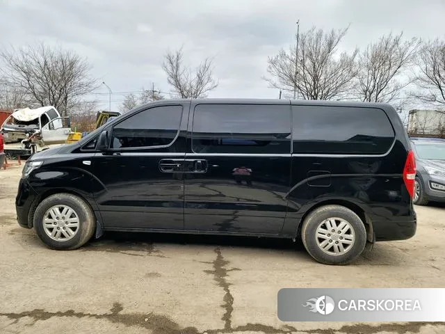 Hyundai Grand Starex 2018 Черный из Кореи