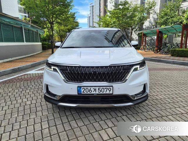 Kia Carnival 4th generation 2023 Белый из Кореи