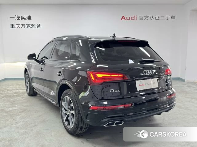 Audi Q5L 2023 Черный из Китая