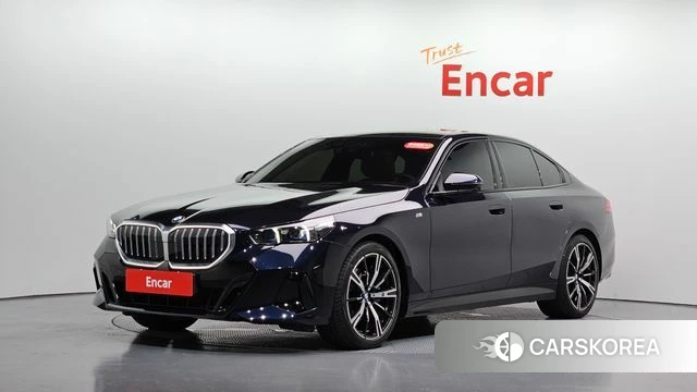 BMW 5 Series (G60) 2024 Черный из Кореи